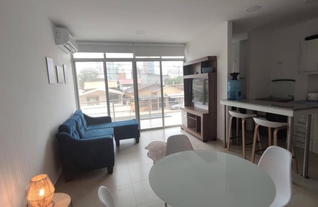 Hermoso departamento en Salinas, 6 Huéspedes