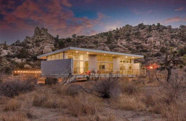 Hi-Desert Fade By Homestead Modern - Design Retreat w/ Hot Tub, Cowboy Pool + Vi