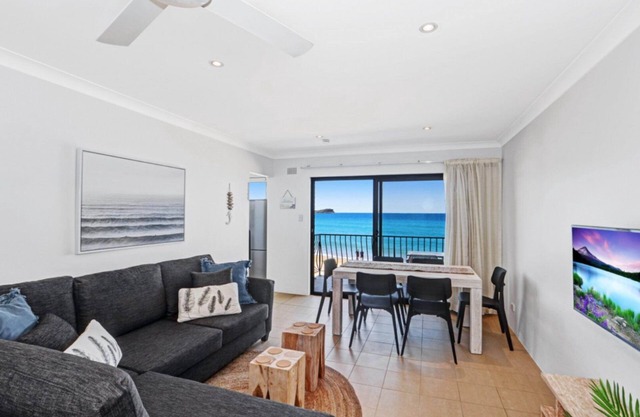 Hi Surf 9 - Absolute Beachfront