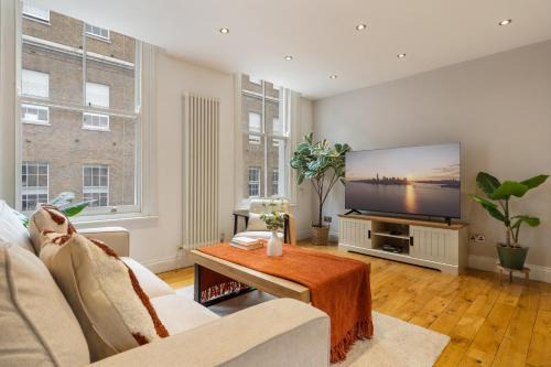Hidden Gem in Central Location - Beautiful 2 bed
