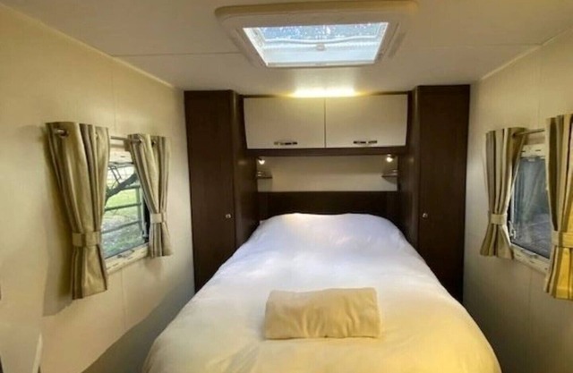 Hideaway Caravan Sleeps 2