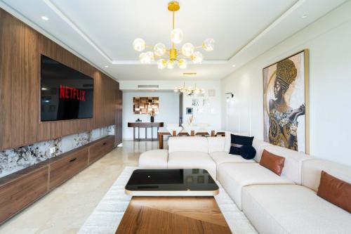 High-End Apartment, Serenity & Stunning Pool