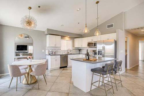 Hike, Golf and Explore Home in Desert Hot Springs!