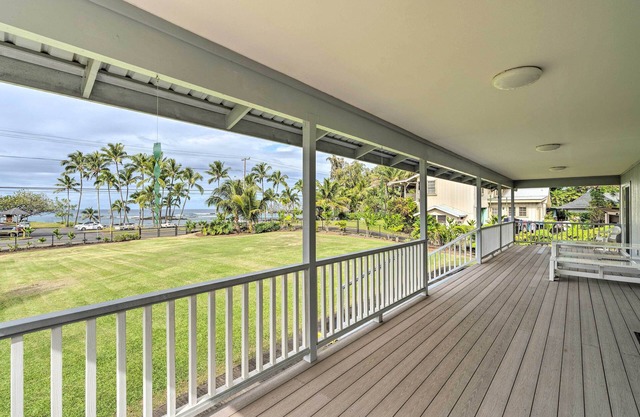 ¡NUEVO! Hilo Home w / Ocean View- 39 millas a Volcanes NP