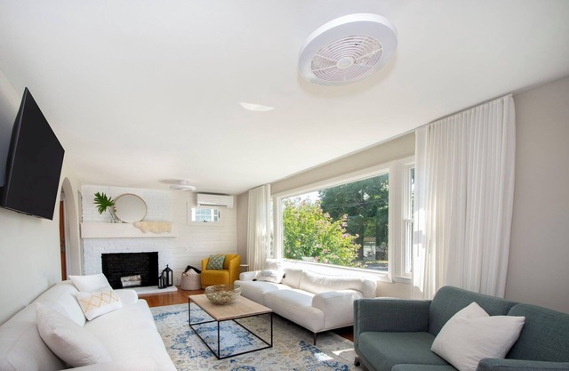 Ocean Views & Private Yard in Spacious Designer Home. Perfect for Large Families