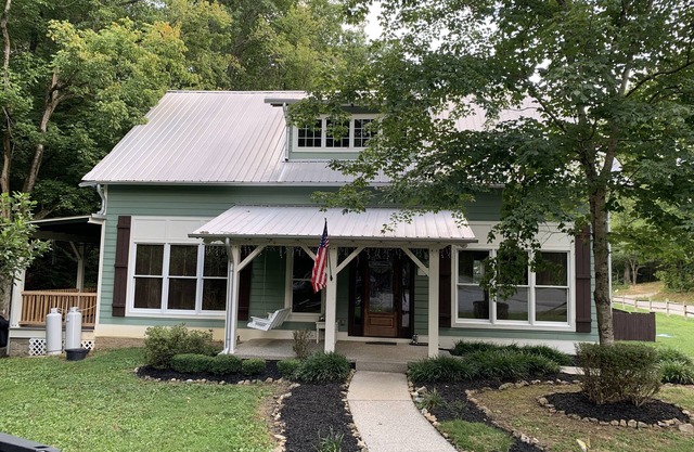 Histórico Creekside Cottage 1859 Leiper Fork y Franklin TN! ¡No hay otro igual!