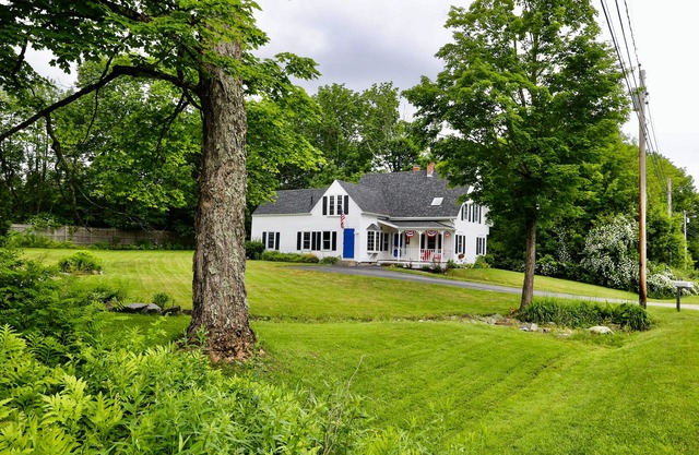 Historic Home w/ Gas Fireplace, Fast WiFi, & Private W/D - Snowbird-Friendly