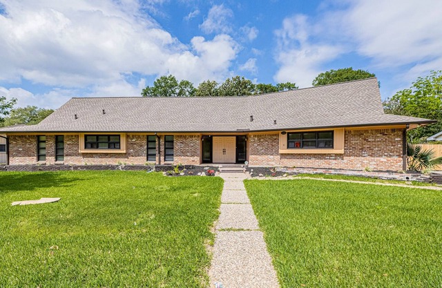 Historic & updated home of NASA Astronaut Neil Armstrong with pool & yard