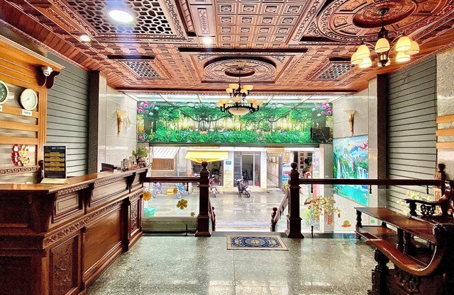 Hoang Quan Hotel - Go Vap