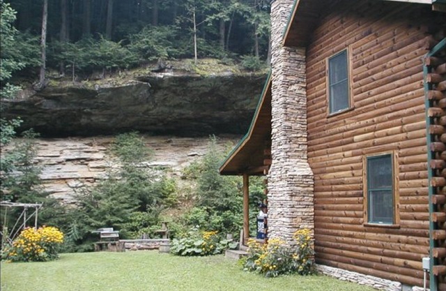 Hocking Hills Log Cabin in the Woods facing Rock formation