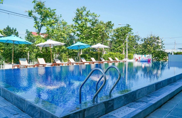 Hoi An Town Home Resort