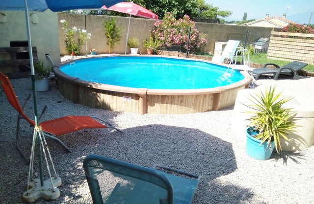 villa de vacaciones 100 m2 piscina privada 7 kms Avignon