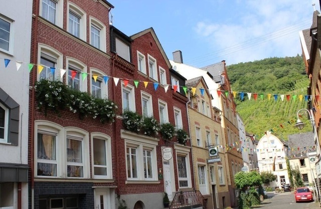 holiday apartment/apt. for 4 guests with 60m² in Alf (187243)