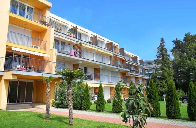 Apartamento vacacional En el lago Balaton con piscina infantil