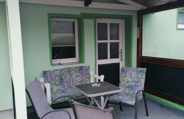 Apartamento vacacional con jardín