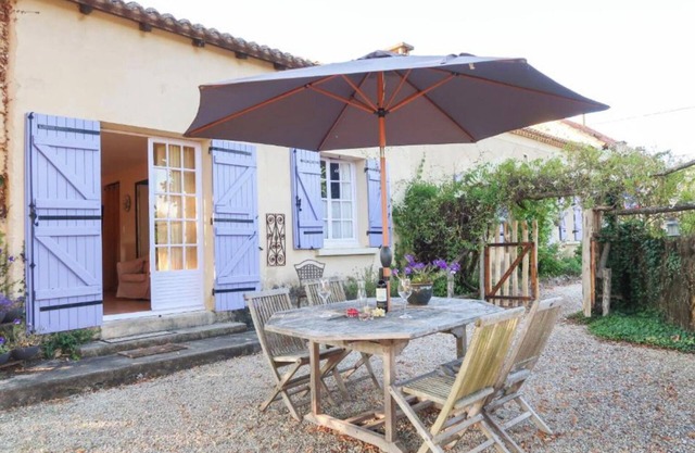 Casa de vacaciones 'La Forge' con piscina compartida, terraza privada y Wi-Fi