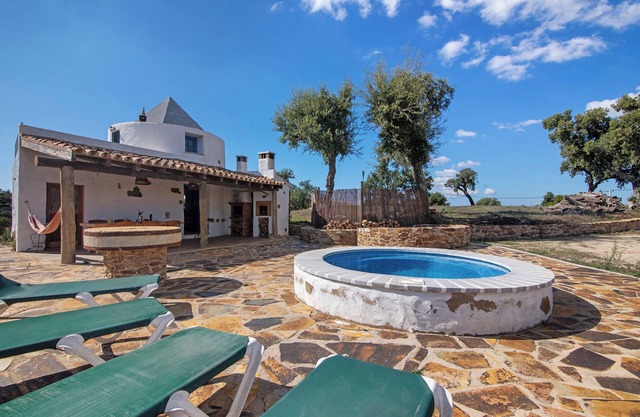 Casa de vacaciones 'Casa Moinho Da Eira' con vistas a la montaña, Wi-Fi y aire acondicionado