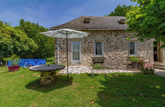Casa de vacaciones 'Gite Loucastan' con piscina privada, jardín privado y Wi-Fi