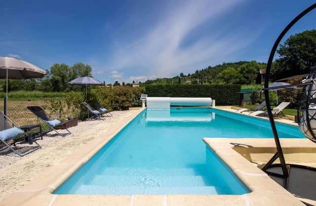 Casa en Gargas con piscina y naturaleza