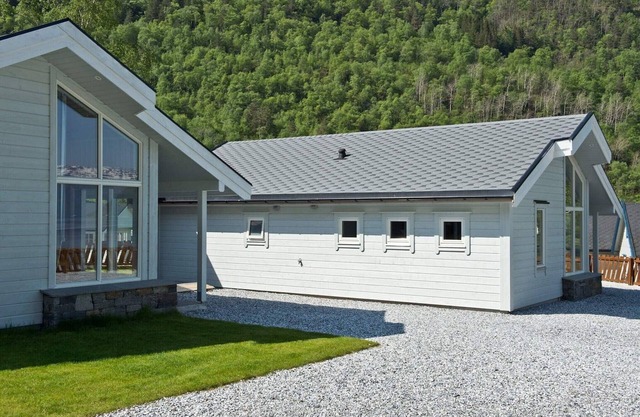 Casa de vacaciones en Kinsarvik junto al mar