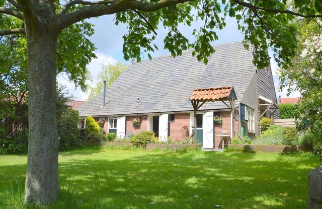 Casa en Bergen op Zoom con jardín