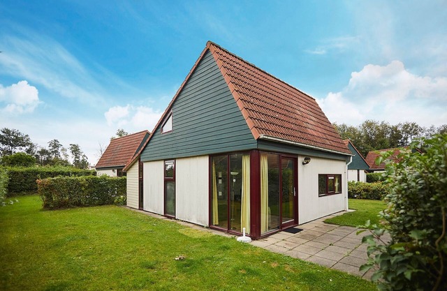 Casa en Zeeland cerca del lago y sauna