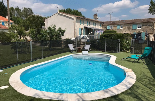Casa de vacaciones 'L'abricotier' con piscina compartida, Wi-Fi y aire acondicionado