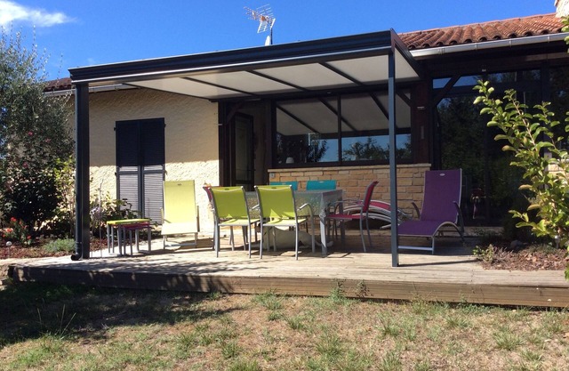 Casa de vacaciones 'Maison Monsempron - Libos' con piscina privada, Wi-Fi y aire acondicionado