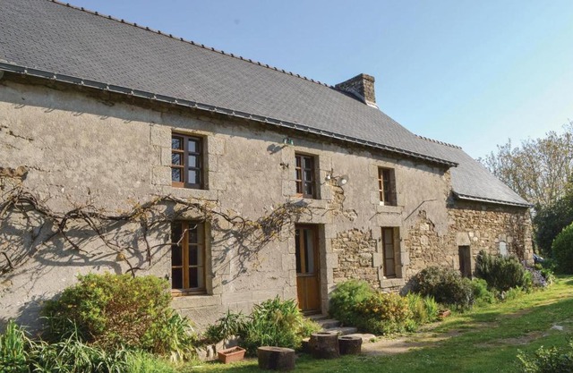 Holiday Home Moelan Sur Mer With A Fireplace 356