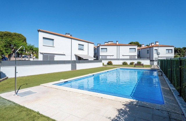 Casa de vacaciones 'Roc De Sant Gaietà' con vistas a la montaña, Wi-Fi y aire acondicionado