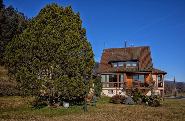 Casa de vacaciones con vistas panorámicas en el valle de Enz en el norte de la Selva Negra