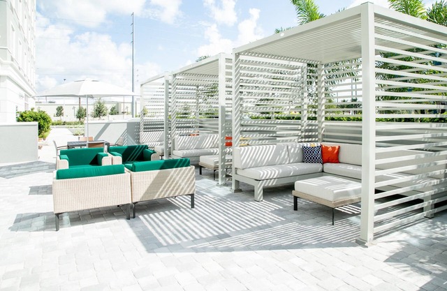 Holiday Inn & Suites Orlando I-Drive Theme Parks by IHG