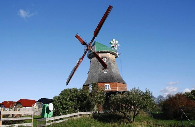 Molino de viento holandés en Neubukow