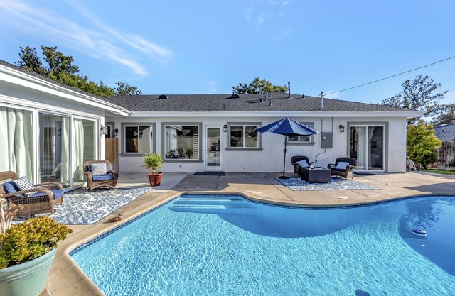 Near Disneylandia 5bedrooms 5full bathrooms
