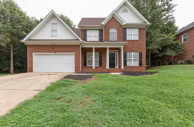 Home Away From Home - 5BRs-7 beds 3 full baths! 10 minutes to Whitewater!!