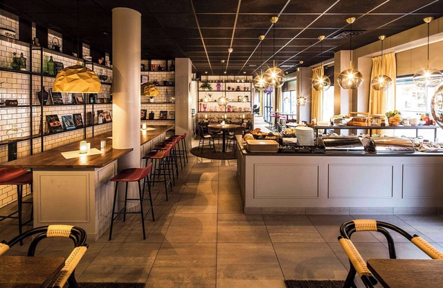 Home Hotel Bristol