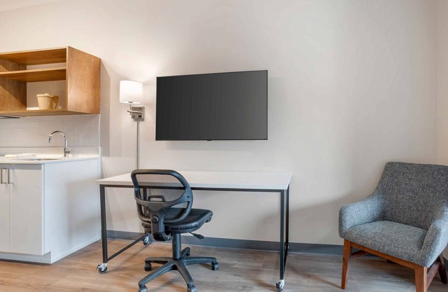 Home-Like Getaway w/ Kitchen in Central Location | 3 Units