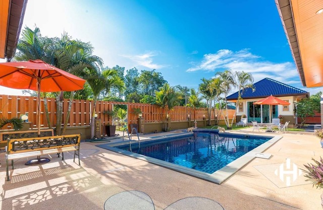 CASA ESTANCIA VILLA DE LUJO CON PISCINA