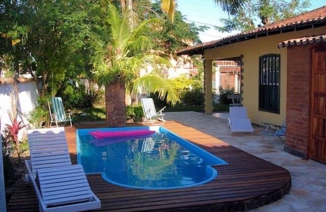 Casa de vacaciones en Cabo Frio, RJ - 1 suite + 3 habitaciones C / piscina C / aire acondicionado.