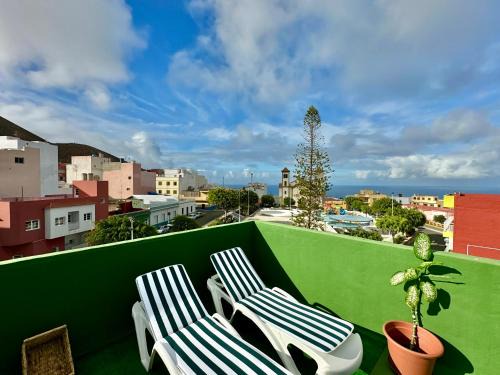 Home2Book Charming Rooftop Vibes Apartment