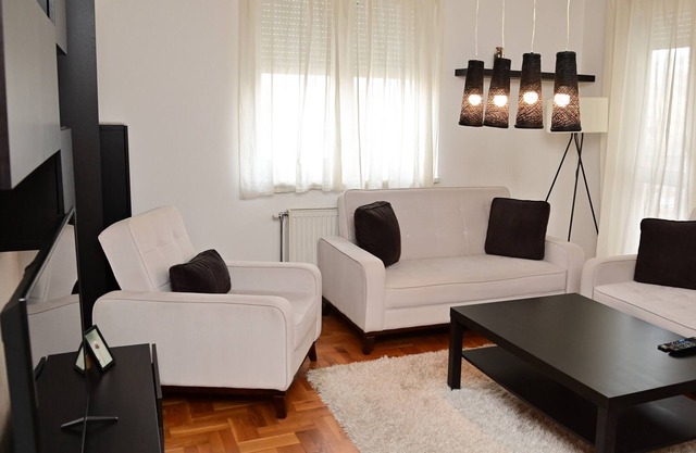 HomeRent White