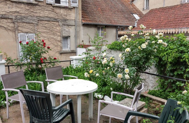 Homerez - Apartamento en Néris-les-Bains
