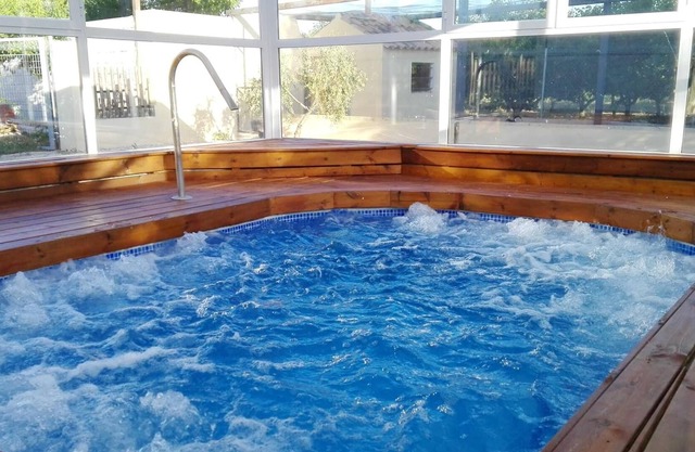 Homerez - Apartamento para 2 pers. con piscina compartida, jacuzzi y terraza