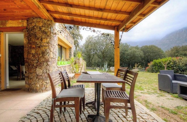 Homerez - Apto. en Moltifao, gran vista.
