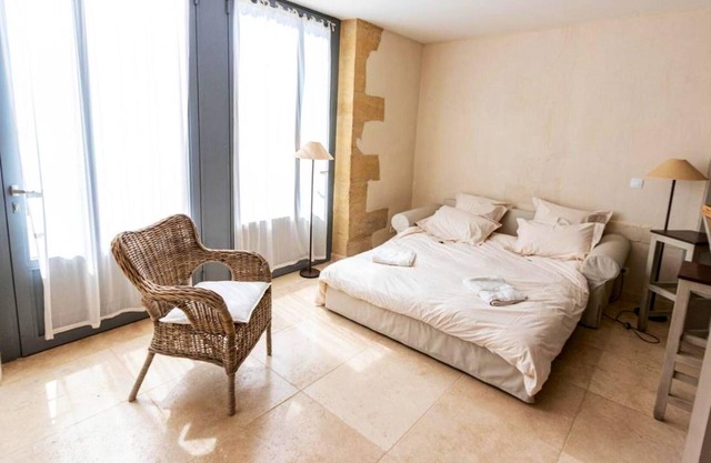 Homerez - Bonito apartamento para 4 pers. con terraza en Cons-la-Grandville
