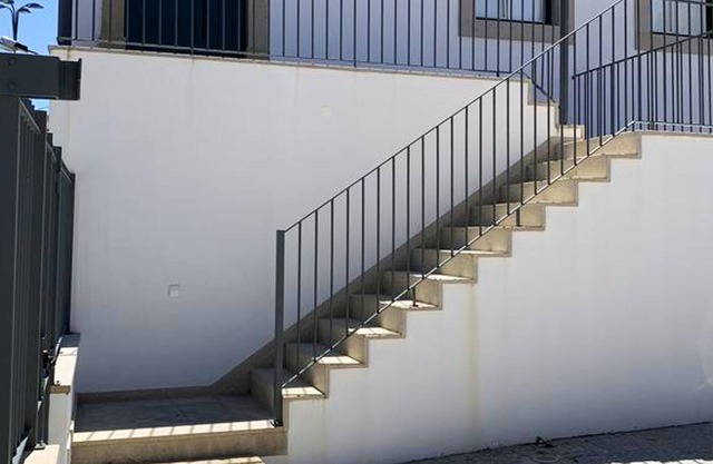 Homerez - Bonita casa para 4 pers. con balcón en Castelo Branco