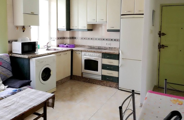 Homerez - Bonito apartamento para 6 pers. con jacuzzi en León