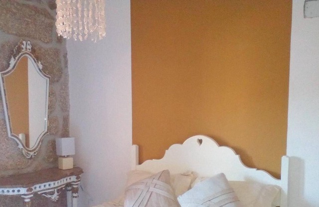 Homerez - Bonita casa para 8 pers. con balcón en Belmonte