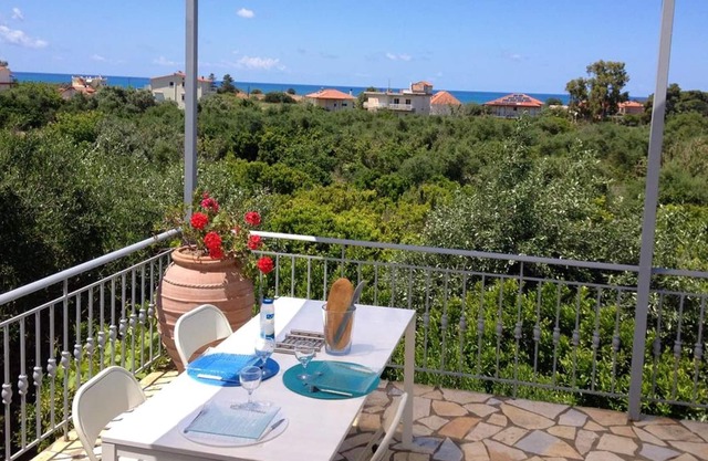 Homerez - Casa para 12 pers. con vistas al mar, terraza y balcón en Kakovatos