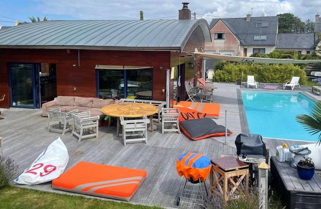 Homerez - Grande villa para 9 pers. con piscina en Landunvez